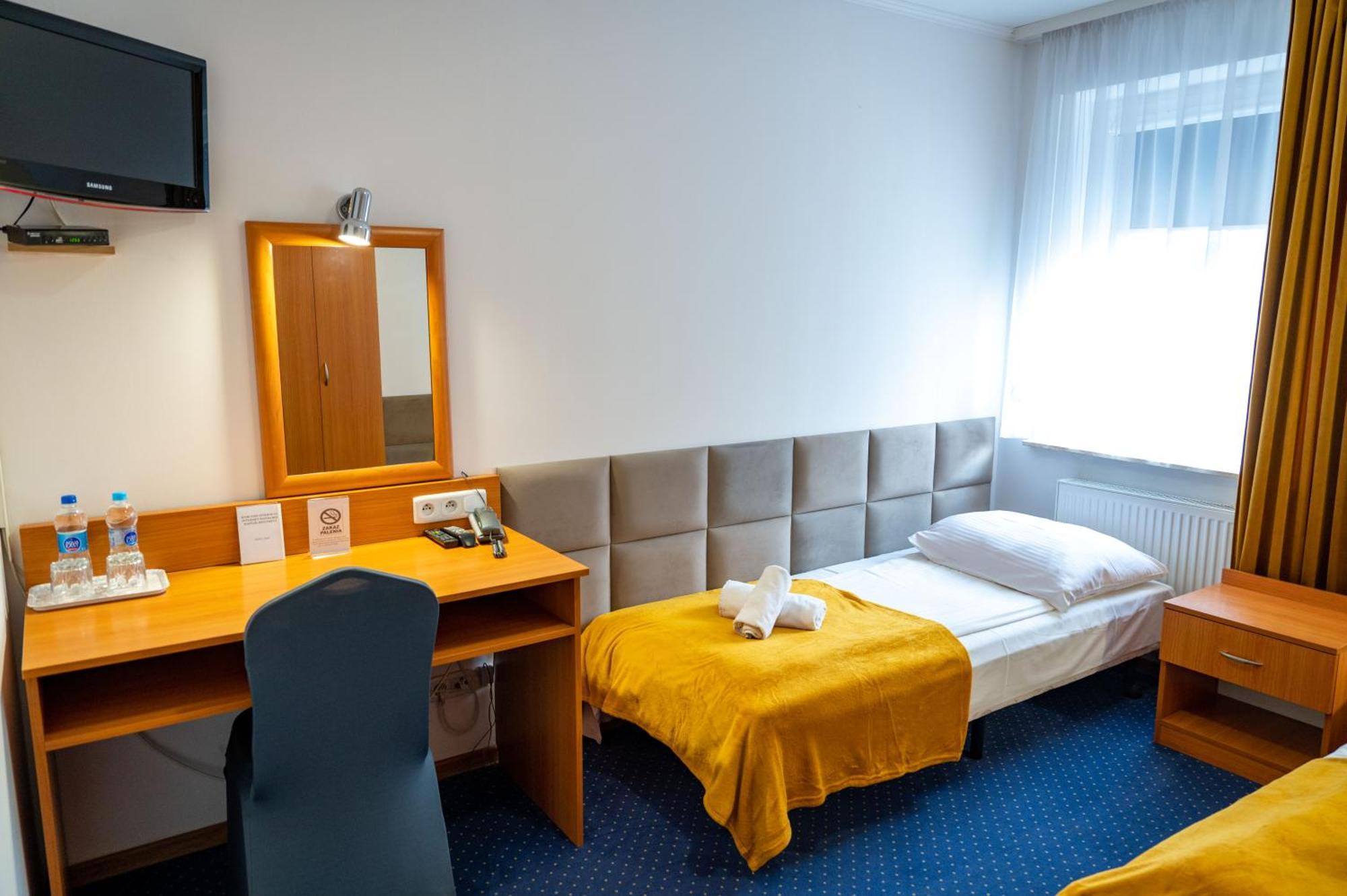 Hotel Duet Chełm Dış mekan fotoğraf